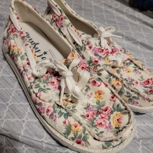 Gypsy Jazz Floral canvas shoes